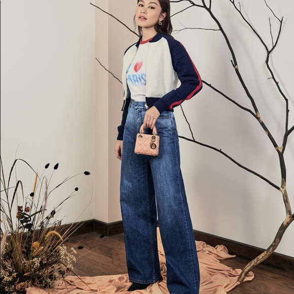 MICRO LADY DIOR BAG
Dark Mint Cannage Lambskin - Picture 15 of 17